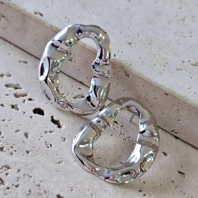 Brinco Oval Martelado