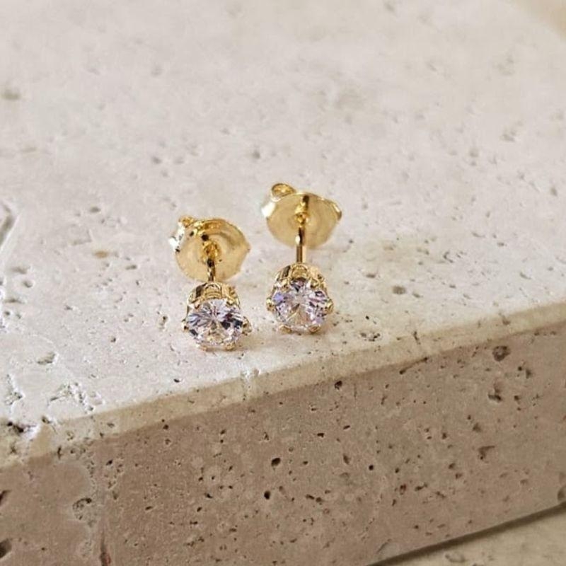 Brinco Ponto de Luz Medio