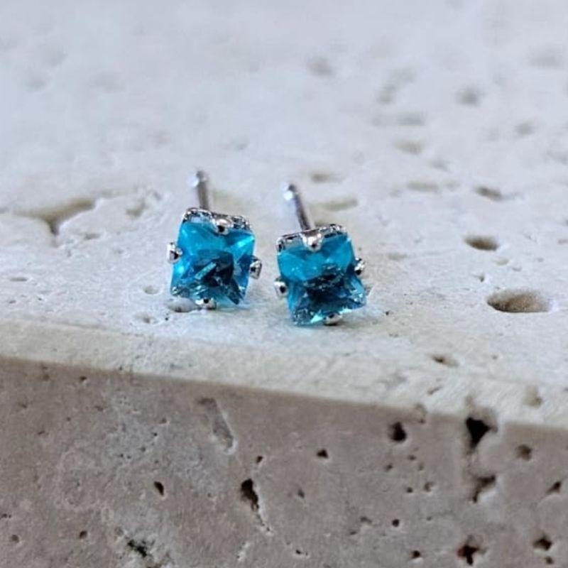 Brinco Quadrado Pedra Azul Mini