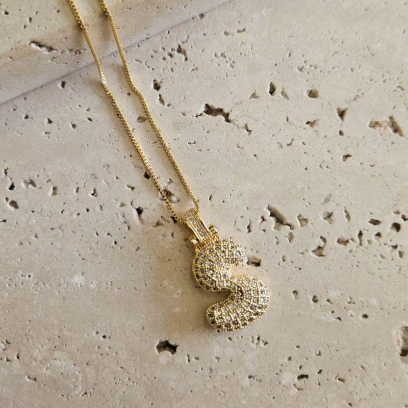 Gargantilha Inicial S Puffer Cravejada 45cm