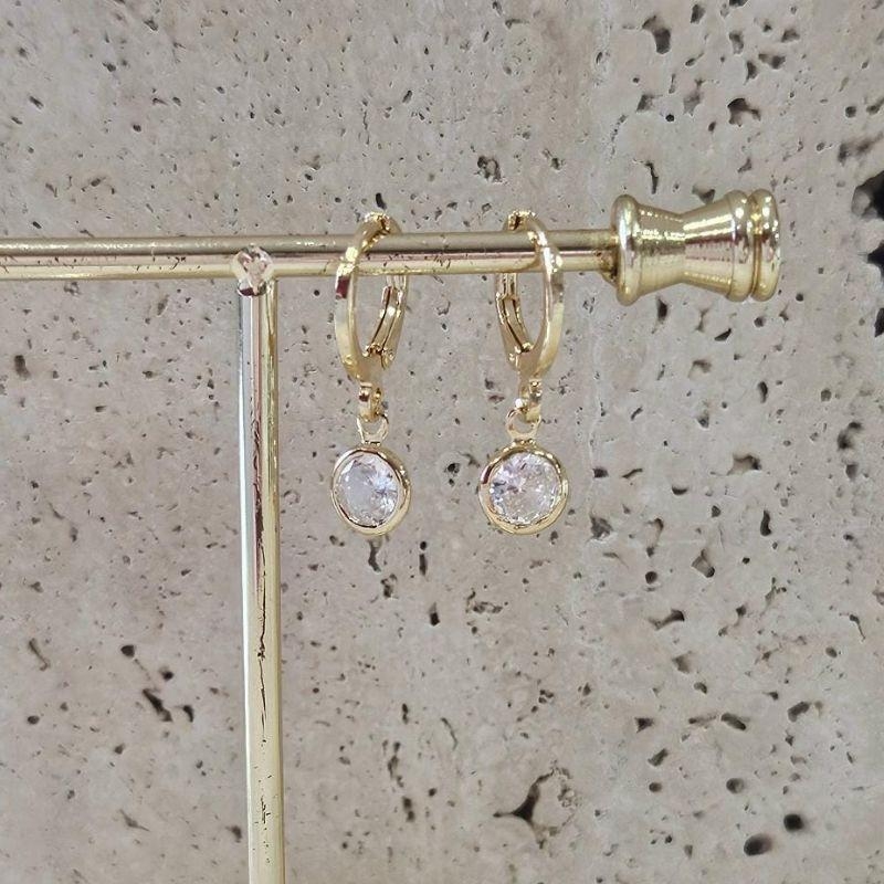 Brinco Argola com Zirconia 6mm