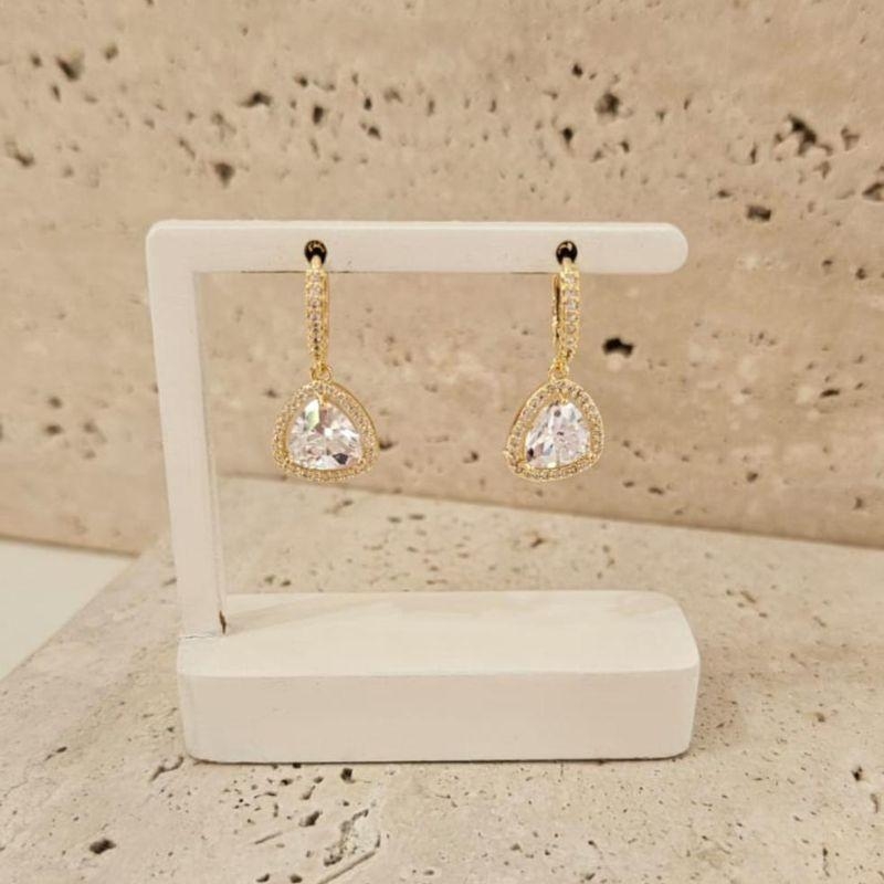 Brinco Argola com Zirconia Triangular Pendurada