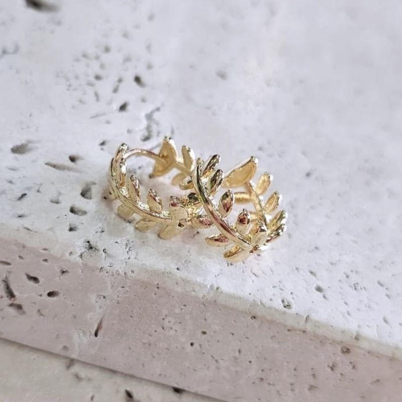 Brinco Argola Folhas Lisa Media