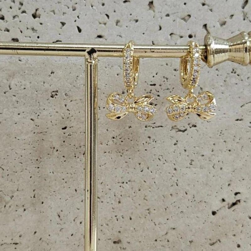 Brinco Argola Laço Cravejado Pendurado