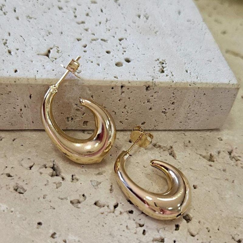 Brinco Argola Oval Tubo