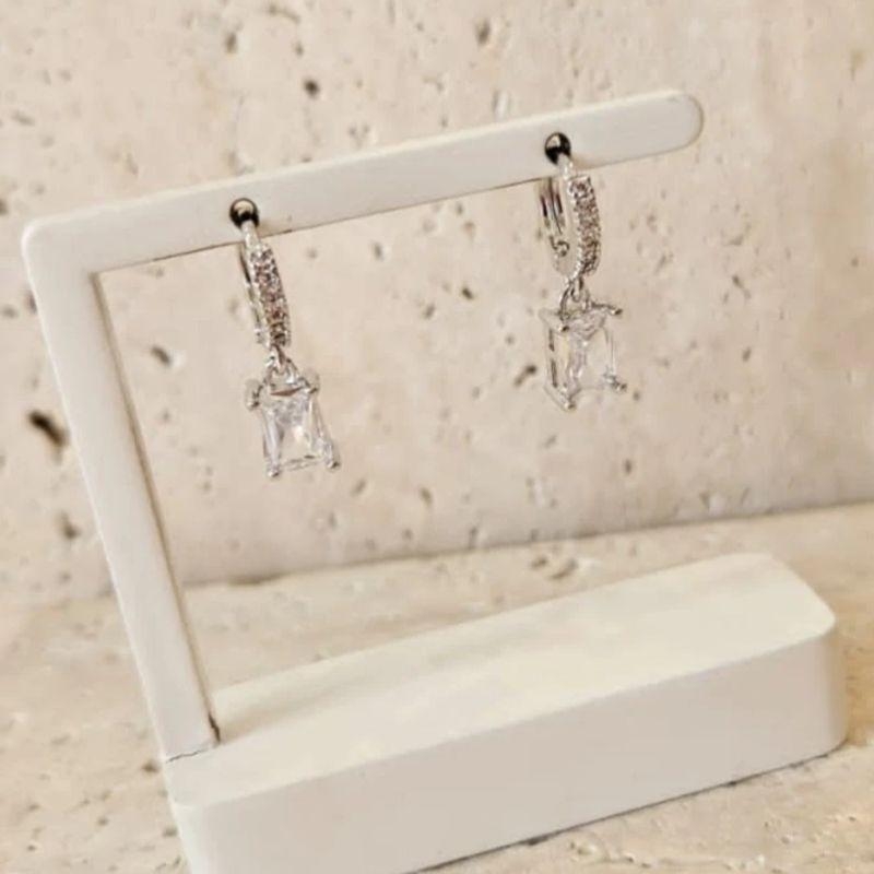 Brinco Argola Zirconia Retangular Pendurada
