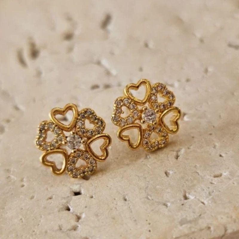 Brinco Coração Liso e Cravejado Trevo