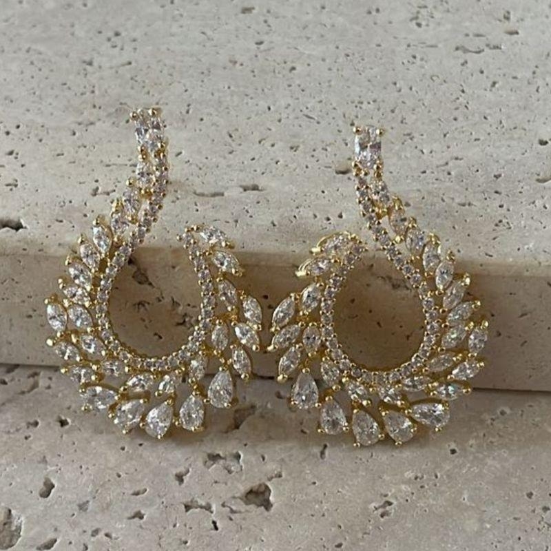 Brinco Festa Cravejado Cristal