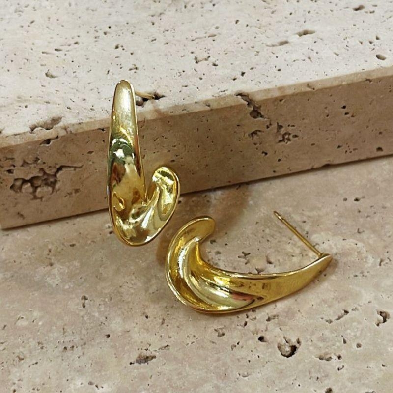 Brinco Meia Argola Torcida