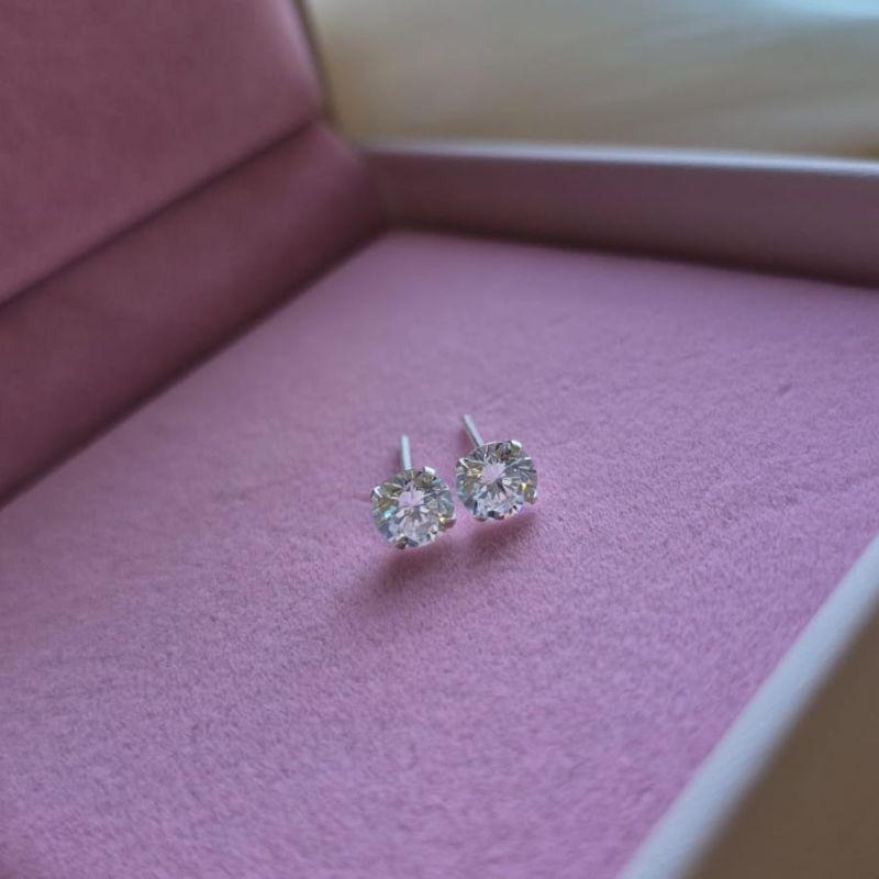 Brinco Ponto de Luz 6mm Cristal Prata