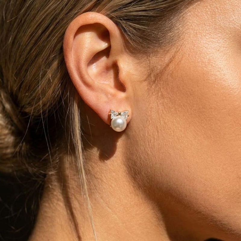 Brinco Pérola com Laço de Zirconia
