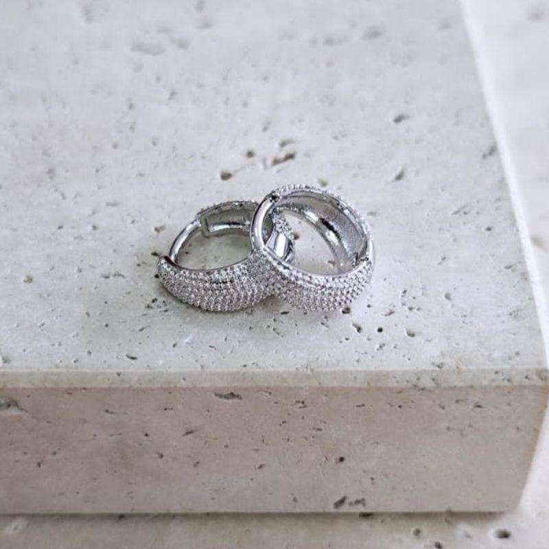 Brinco Argola Pontilhada Inteira Média