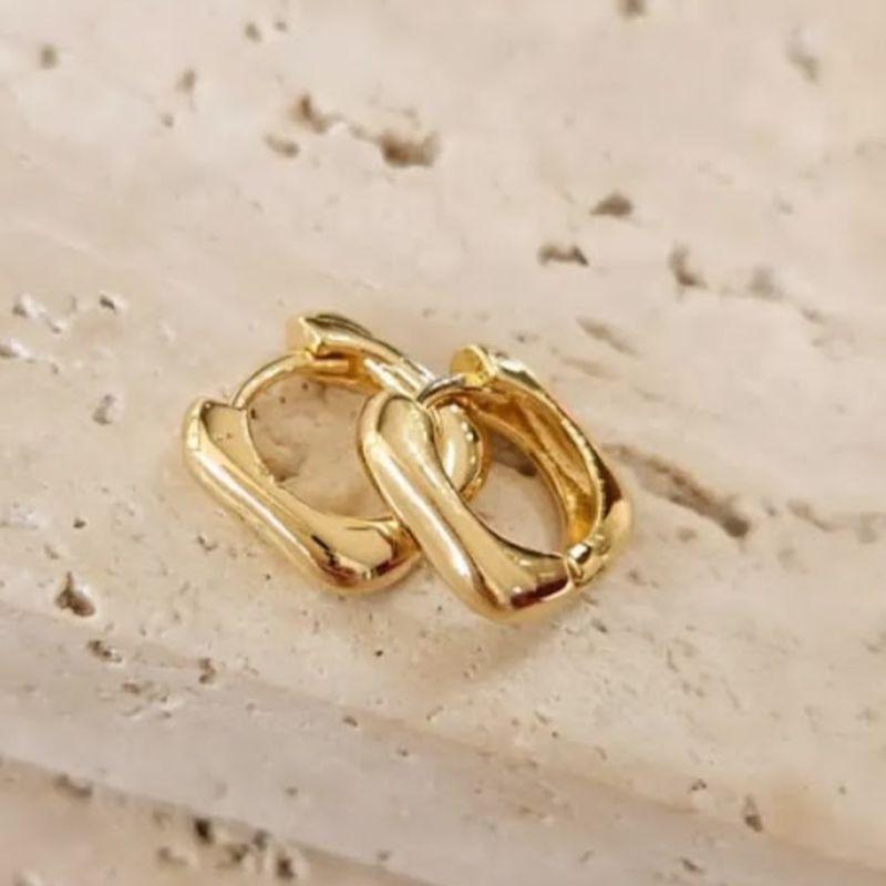 Brinco Argola Quadrada Pequena