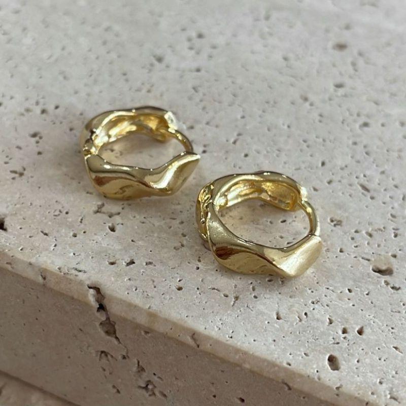 Brinco Argola Torcida Pequena