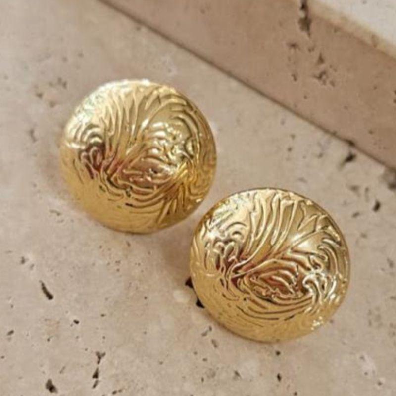 Brinco Botão Trabalhado