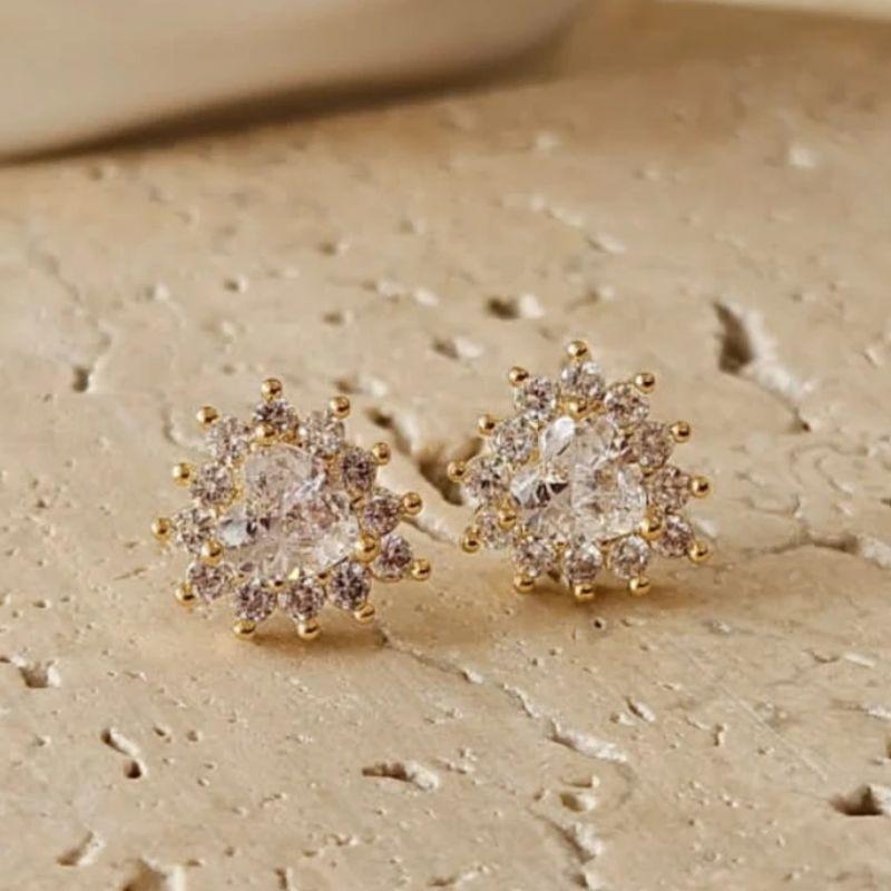 Brinco Coração Pedra Cristal