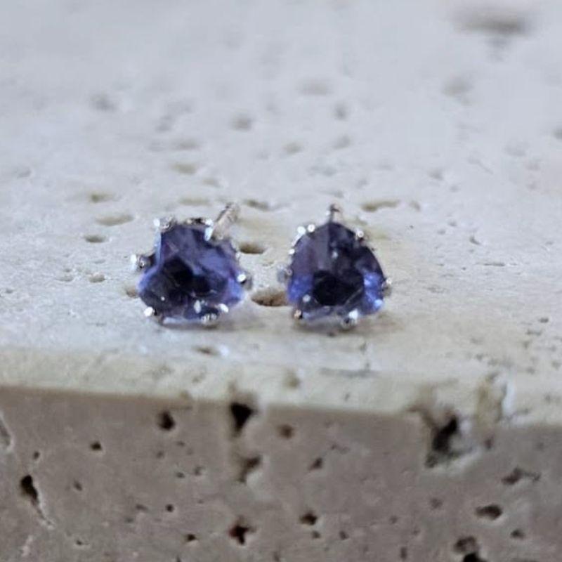 Brinco Coração Pedra Lilas Mini