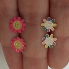 Brinco Florzinha Colorida/Com Carinha