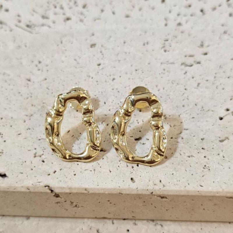 Brinco Oval Martelado Mini