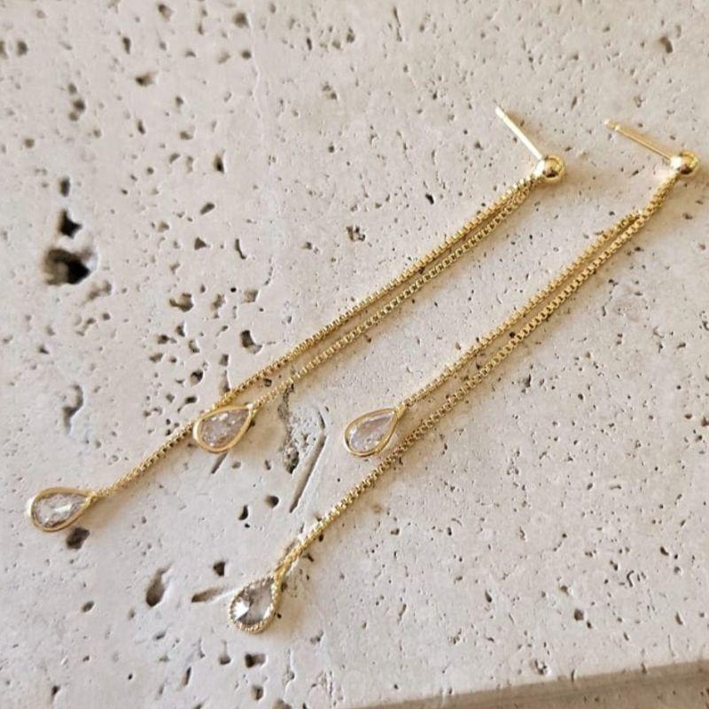 Brinco Pendente Duplo Ponto Luz