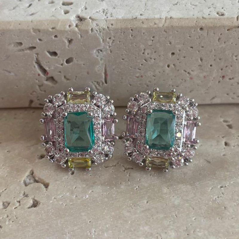 Brinco Retangular Candy Color Cravejado