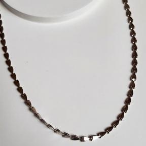 Choker Mini Triangulo Chapinha