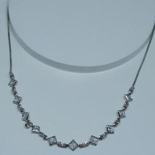 Choker Triangulos de Zirconia R