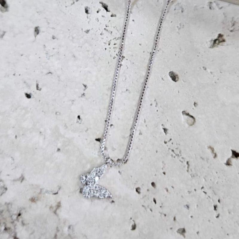 Gargantilha Borboleta Solitaria Cravejada 40+10cm de extensor