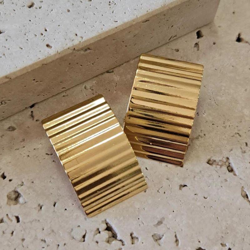 Brinco Retangular Texturizado