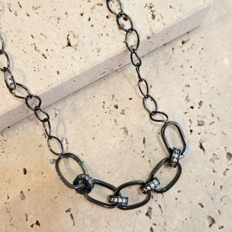 Choker Tubos com Elos cravejado de Zirconia G