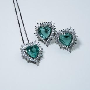 Conjunto Coração Cristal Turmalina Paraiba (Verde)