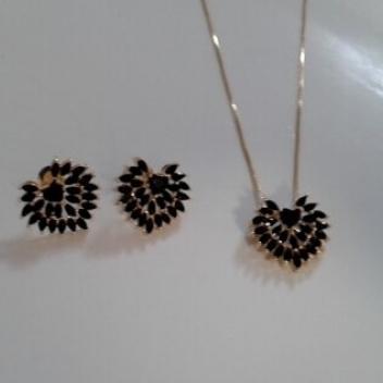 Conjunto Coração Navete Preto