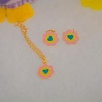 Conjunto Flor Rosa com Coração