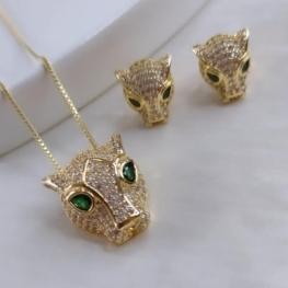 Conjunto Onça Cravejada