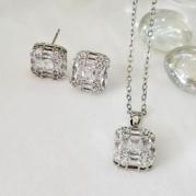 Conjunto Quadrado Cravejado Zirconia 