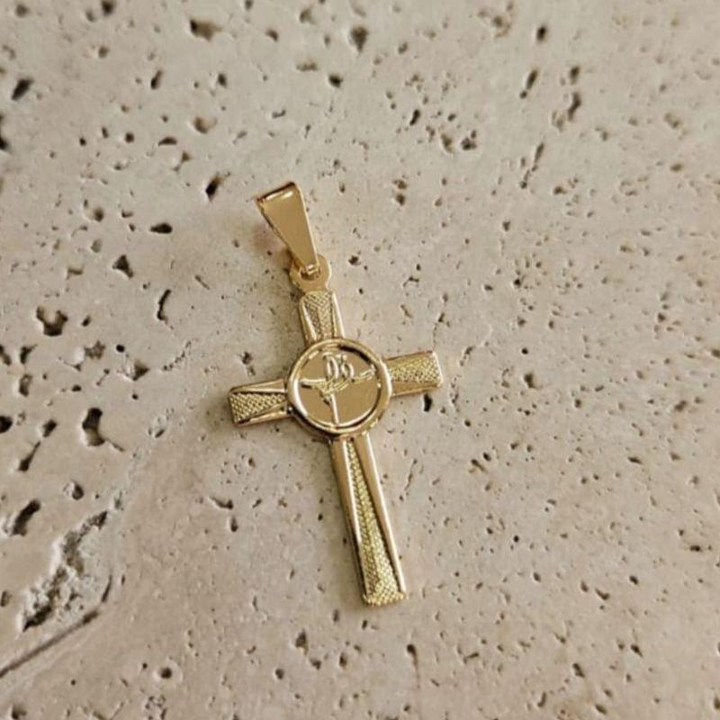 Pingente Crucifixo Fé (2,9x1,7cm)