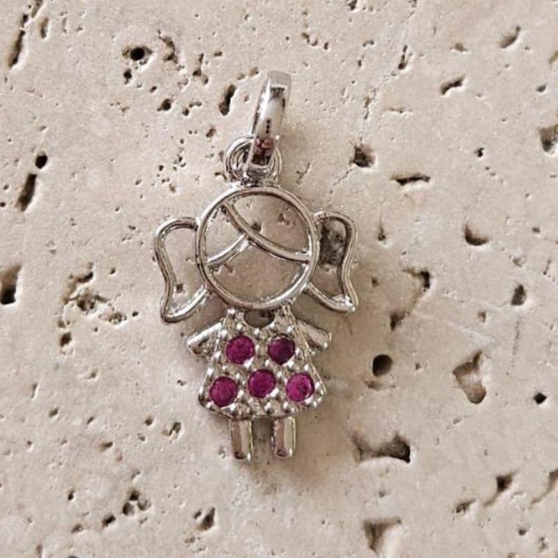 Pingente Menina Pedra Rosa (1,5x1,0cm)