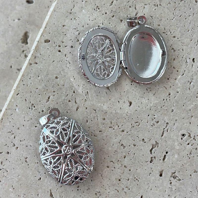 Pingente Relicario Oval (2,0x1,7cm)