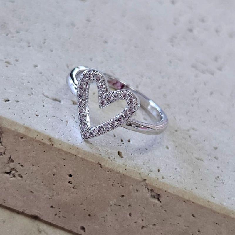 Anel Coração Cravejado Vazado