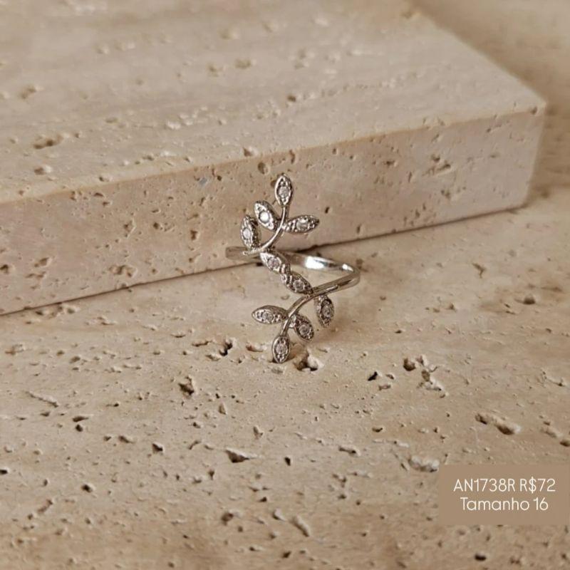 Anel Folha Zirconias Cristal R