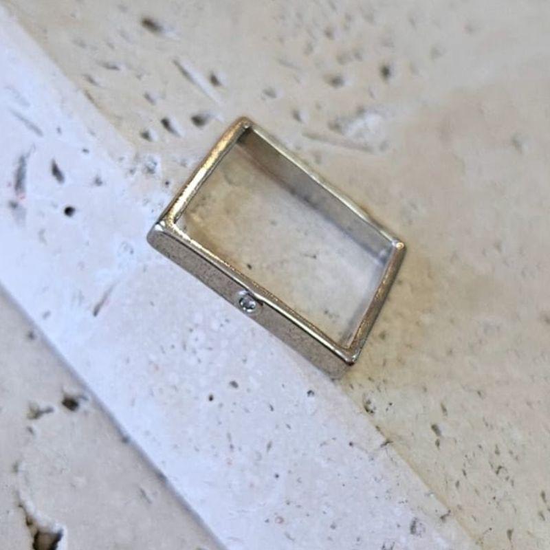 Anel Quadrado com Zirconia Central