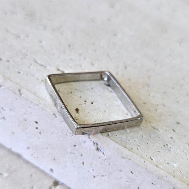 Anel Quadrado Grosso Liso