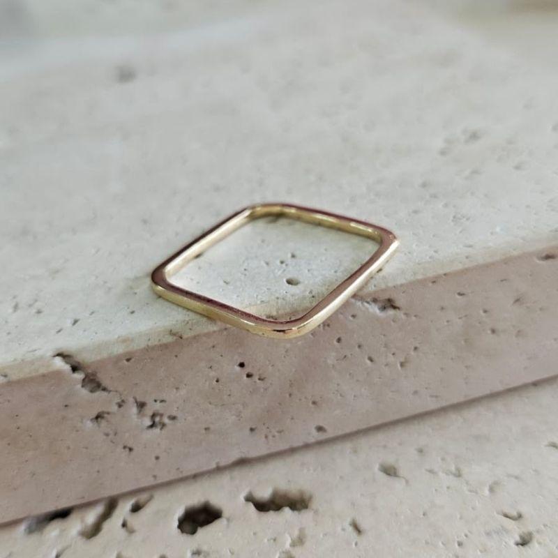 Anel Quadrado Liso Grosso