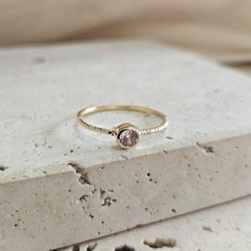 Anel Solitario Redondo Cravação Inglesa