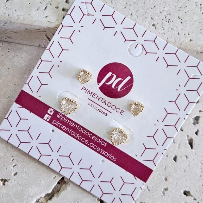 Brinco Dupla Coração Cravação Inglesa com Bolinhas