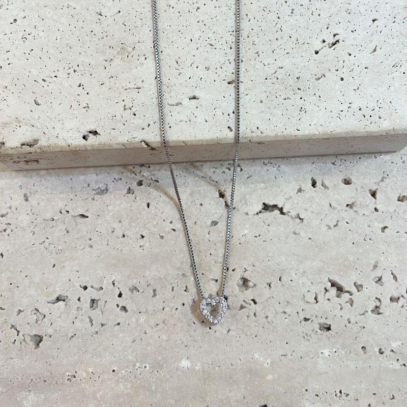 Gargantilha Coração Vazado cravejado Zircônia Mini R