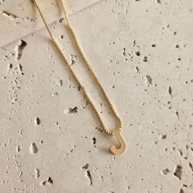 Gargantilha Letra J Mini 45cm