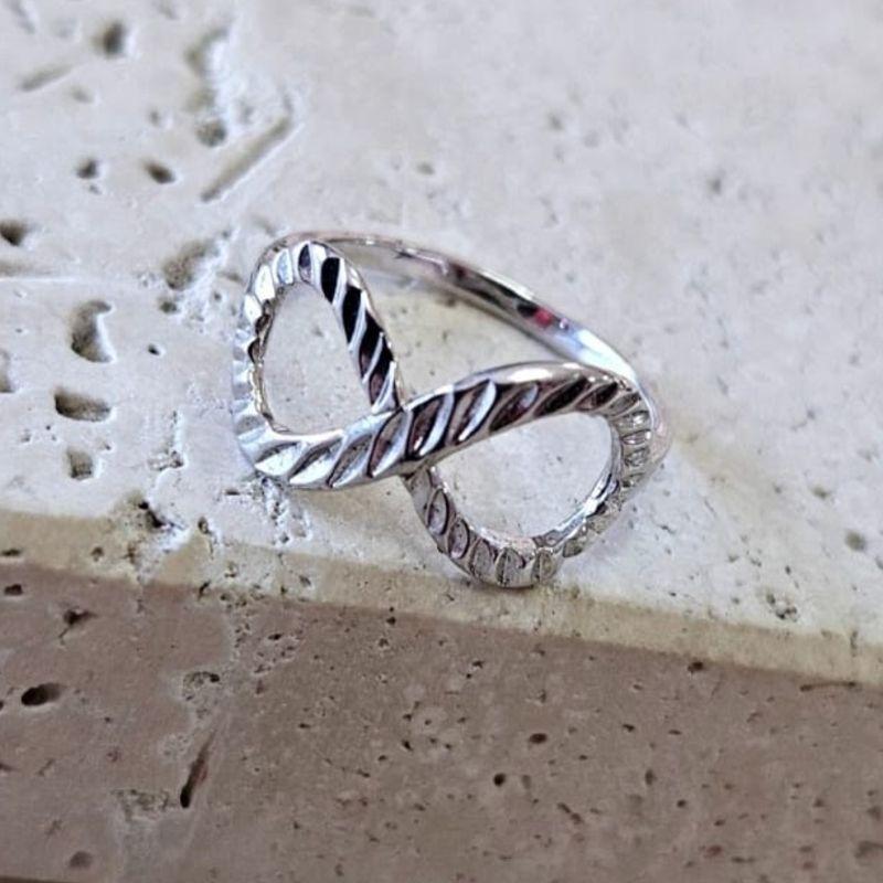 Anel Infinito Trabalhado