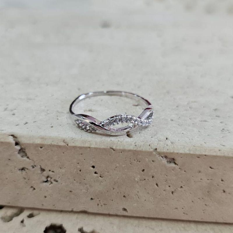 Anel Ondulado Liso e Cravejado