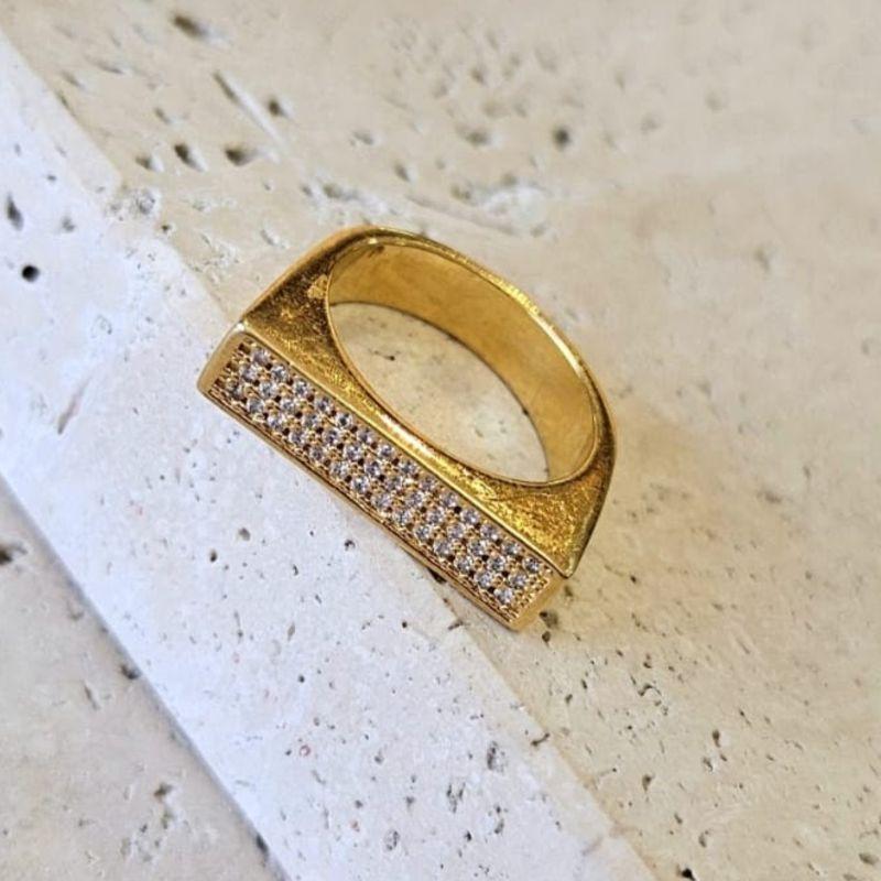 Anel Quadrado Grosso Cravejado